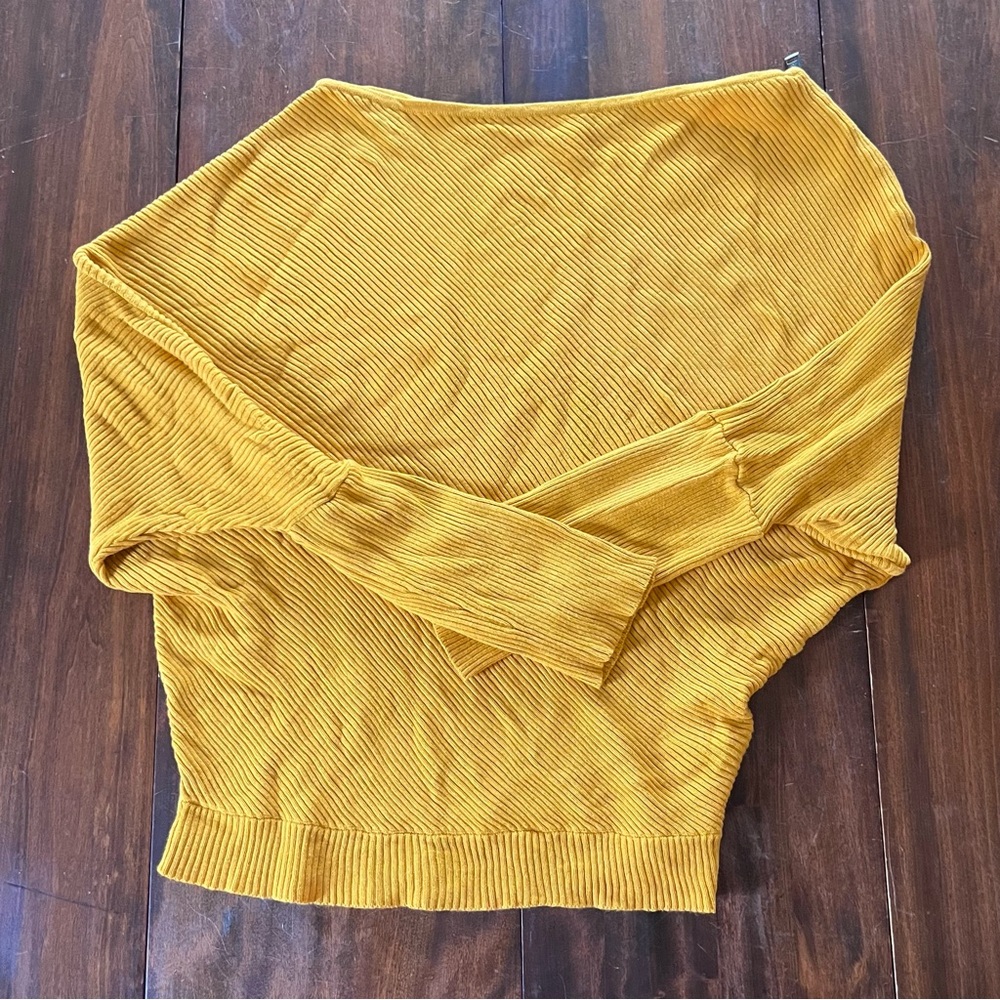 Guess Damsel Off Shoulder Sweater Marigold Women’s XL